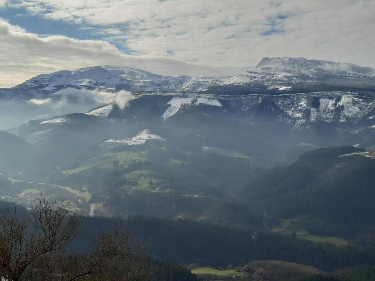 Leku Eder Apartment Areatza Bagian luar foto