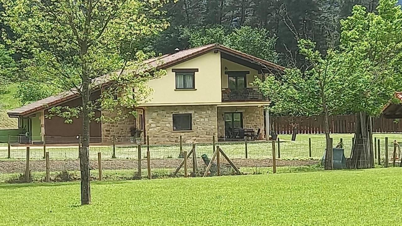 Leku Eder Apartment Areatza Bagian luar foto